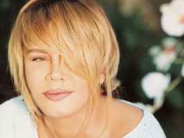 SEZEN AKSU - Minik Serçe'ye İzmir'den kınama!