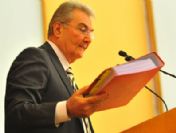 Komplocu iktidar iş başında