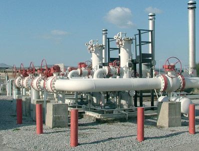 Rusya Azerbaycan'dan doğalgaz almaya başladı