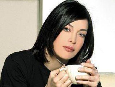 DENİZ AKKAYA - Deniz Akkaya evleniyor