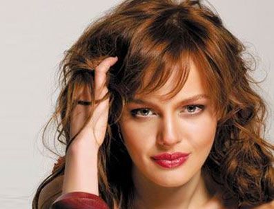 NAZ ELMAS - Avans isteyince işinden oldu