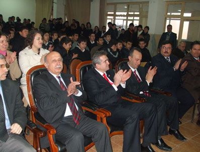 CEM KARA - Başkan meslek lisesinde yapılan törene katıldı
