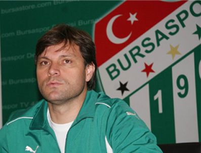 Ertuğrul Sağlam Bursaspor'un Avrupa'da görmek istiyor