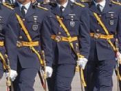 Genç subaylar ne yapacak?