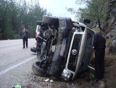 Bitlis'te trafik kazası: 8 yaralı