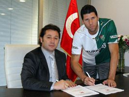 Iglesias Bursaspor ile anlaştı