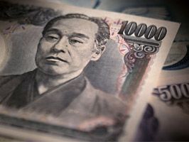 YUKİO HATOYAMA - Ekonominin toparlanması 'Yen'e bağlı