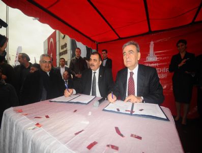 İzmir'de Süt Kardeşliği