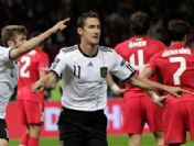 Almanya Türkiye maçının tüm ayrıntıları -video-