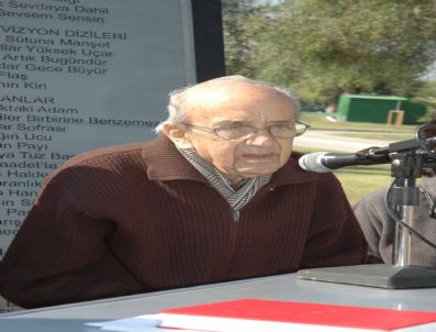 ATTILA İLHAN - Attila İlhan Karşıyaka'da Anıldı