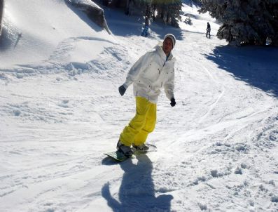 Uludağ'da Kayak Sezonu Erken Açıldı
