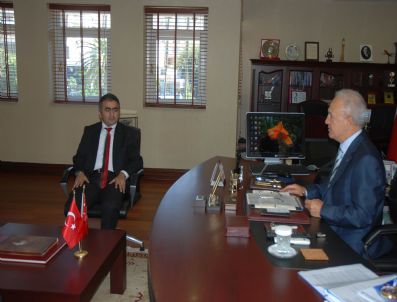 BEKIR KÖKSAL - Başbakanlık Özürlüler Dairesi Başkanı Vali Atış'ı Ziyaret Etti