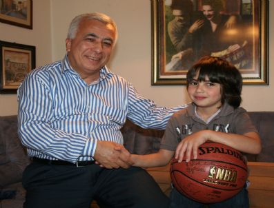 NOEL BABA - Canbolat, Organ Bağışladığı Minik Tarek'le Tanıştı