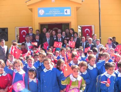 BAHADıR GÜNEŞ - Boğaziçi Mezunları Ağrı'da 3'üncü Okullarını Açtılar