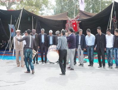 BAYıNDıRLıK VE İSKAN BAKANı - Esnaf Ahilik Bayramını Kutladı