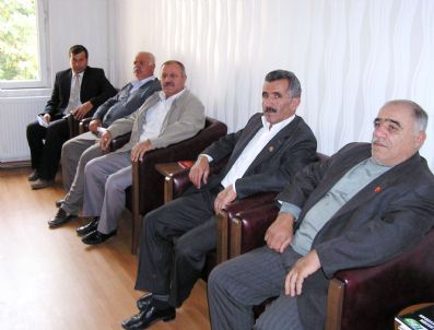 RAMAZAN ŞAHIN - Muhtarlar Sorunları İçin Vali Ulvi Saran İle Görüştü