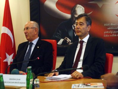 TEKIN KÜÇÜKALI - Türk Eczacıları Birliği'nden Pakistan'a İlaç Yardımı