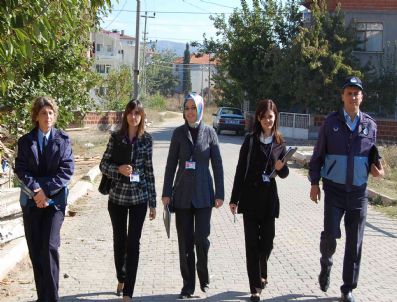 Akıllı Kent Projesi İçin Görevliler Mahalleleri Dolaşıyor