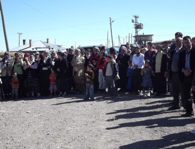 FATIH ÖZDEMIR - Kars'ta 40 Yıllık Hasret Sona Erdi