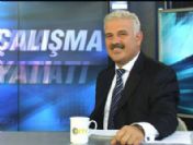 Berhan Şimşek Ali Tezel'in rozetini taktı