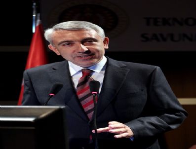 Erzurum'da 'Teknolojide Savunma Sanayiinin Rolü' Konferansı