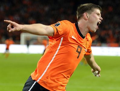 KLAAS JAN HUNTELAAR - Huntelaar sevinçten uçuyor