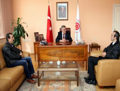 İLYAS DÖKMETAŞ - Sanatçılardan İlyas Dökmetaş'a Ziyaret