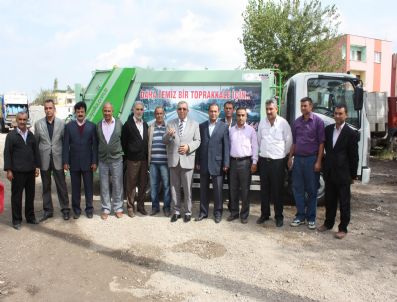 MEHMET KORKMAZ - Toprakkale Belediyesi'ne Yeni Çöp Toplama Aracı Alındı