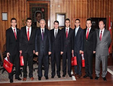 Ulusal Öğrenci Konseyi, Atatürk Üniversitesi'nde Toplandı