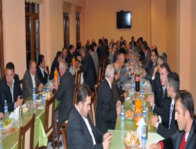 MUSTAFA CANLı - Vali Salihoğlu Gümüşhanespor'a Destek İçin İşadamları İle Yemekte Buluştu