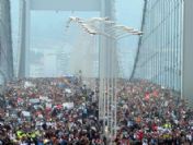 Boğaziçi Köprüsü'nde 100 bin kişi