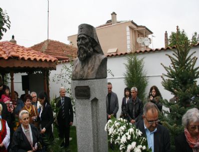 GÖKHAN SÖZER - Bulgar Kilisesinde Ayin