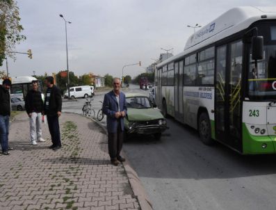 Kayseri'de Trafik Kazası: 2 Yaralı