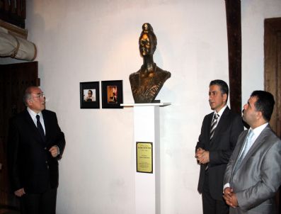 LEYLA GENCER - Leyla Gencer'in Büstü Safranbolu'da Açıldı