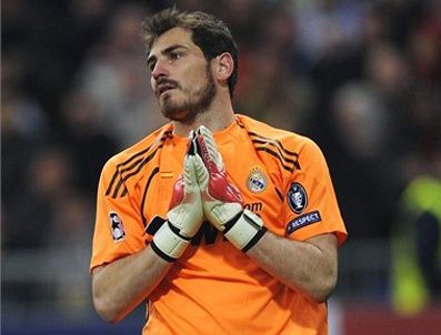 IKER CASİLLAS - İker Casillas Real Madrid'de en çok forma giyen 10 oyuncu arasına girdi