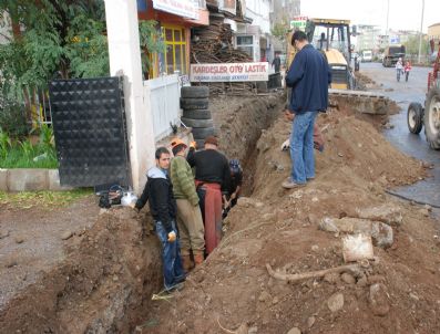 NECMETTIN DEDE - Muş Belediyesi Asbest Boruları Değiştiriyor