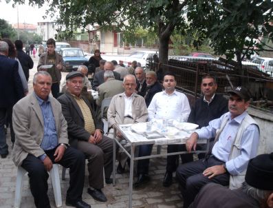 Soma'da, Şehit Er Serhat Serdar'ın Ailesinde Hayır Yemeği