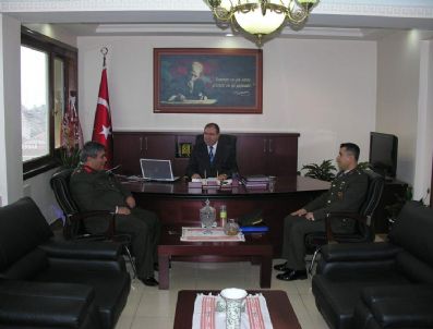 MEHMET TÜRKÖZ - General Aydın'dan Kaymakam'a Ziyaret