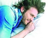 Kıvanç Tatlıtuğ Londra yolcusu