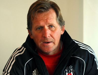 UEFA AVRUPA LIGI - Bernd Schuster: Porto'yu yenerek lider olmak İstiyoruz