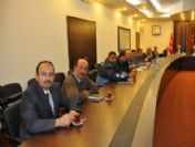 Vali Burada, Diğer İlgililer Nerede?