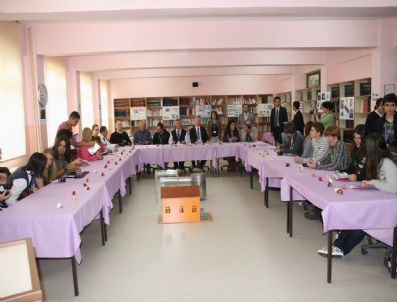 MUSTAFA ÖZEL - Yozgat Şehitler Fen Lisesi Avrupalı Öğrencileri Misafir Ediyor