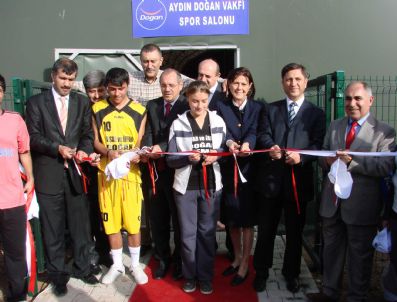 FERDA YILDIRIM - Kelkit'te Spor Salonu Açılışı
