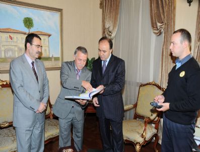 İSTIKBAL - Ptt Başmüdürü Kaplan'dan Vali Altıparmak'a Ziyaret