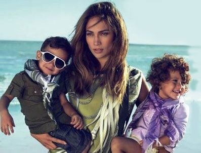 JENNİFER LOPEZ - Jennifer Lopez ve ikizleri moda devinin kampanya yüzü oldu