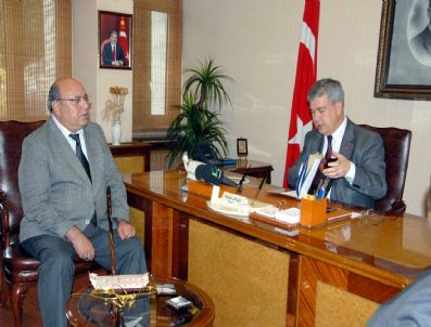 HALUK İMGA - Ptt Afyonkarahisar Başmüdüründen Vali İmga'ya Ziyaret