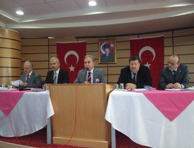 NAZMI SEZGIN - Vali Büyük Erenler Ve Serdivan'da Okul İdareceleri Ve Velilerle Bir Araya Geldi