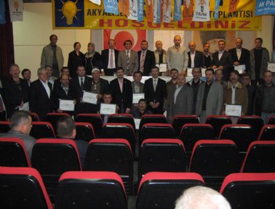 AYHAN SEFER ÜSTÜN - Ak Parti Akyazı İlçe Divan Toplantısı Yapıldı