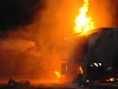 Kaza sonrası tanker alev alev yandı: 1 ölü
