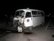 Mazot Yüklü Tankerle Minibüs Çarpıştı: 1 Ölü, 2 Yaralı